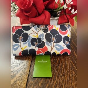 NWT KATE SPADE Cameron Breezy Floral Bifold Wallet